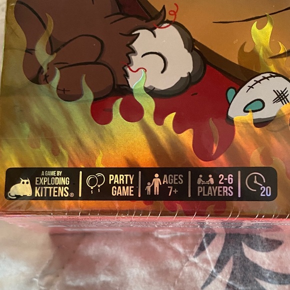 Exploding Kittens Board Game - Red - Picture 3 of 8